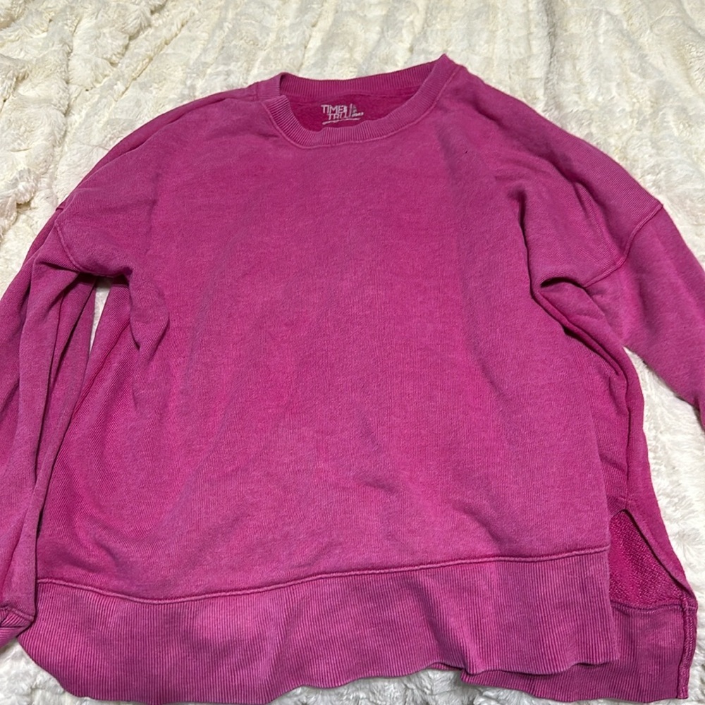 pink sweater